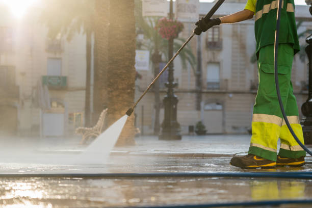 Pressure Washing Contractors in Mackinac Island, MI